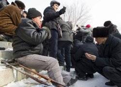 Kazakh opposition speakers jailed for rally 