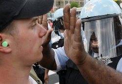 Thousands rally against NATO in Chicago