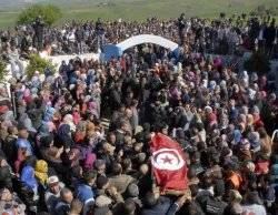 Tunisians protest against attack on police 