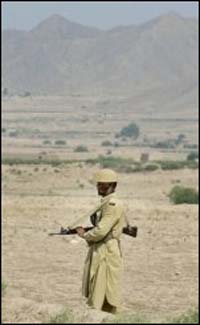 Pakistan slams US after air strike kills 11 soldiers