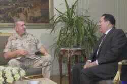 Mubarak  Warns Iraq to Cooperate With U.N.