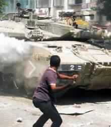 Palestinian Killed in Bethlehem, New Raids in Ramallah