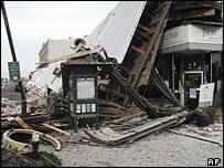 Two Killed in Strong California Earthquake