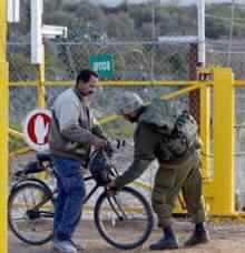 IC of Justice Opens Hearings on Legality of the West Bank Wall