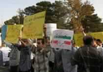 Tehran Pressed to Build Nuclear Energy