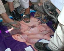 Muslims Protest Quran Desecration